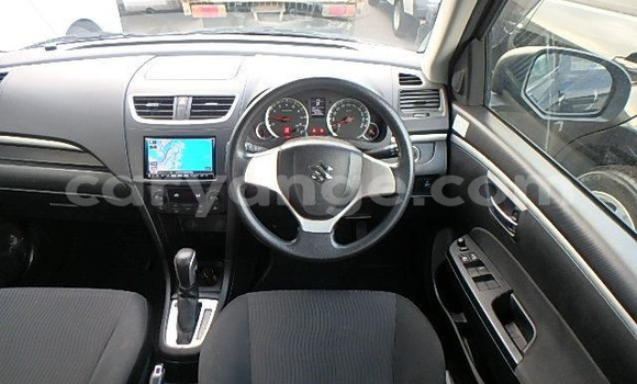 Acheter Occasion Voiture Suzuki Swift Noir à Walvis Bay, Namibie Acheter Occasion Voiture Suzuki Swift Noir à Walvis Bay, Namibie