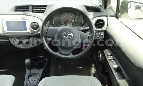 Buy Used Toyota Vitz White Car in Windhoek in Namibia Buy Used Toyota Vitz White Car in Windhoek in Namibia