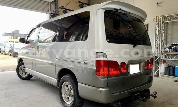 Acheter Occasion Voiture Toyota Granvia Blanc à Windhoek, Namibie Acheter Occasion Voiture Toyota Granvia Blanc à Windhoek, Namibie