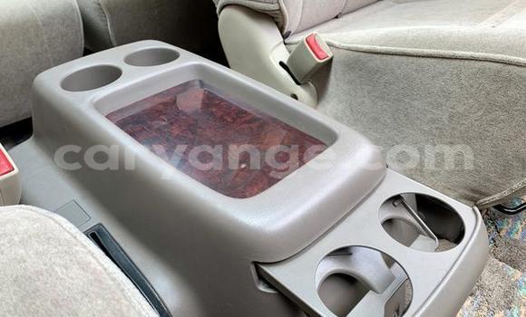 Acheter Occasion Voiture Toyota Granvia Blanc à Windhoek, Namibie Acheter Occasion Voiture Toyota Granvia Blanc à Windhoek, Namibie