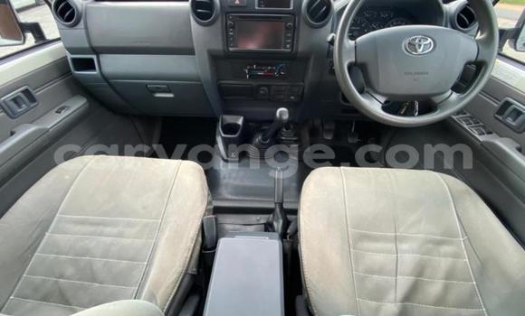 Acheter Occasion Voiture Toyota Land Cruiser Blanc à Windhoek, Namibie Acheter Occasion Voiture Toyota Land Cruiser Blanc à Windhoek, Namibie