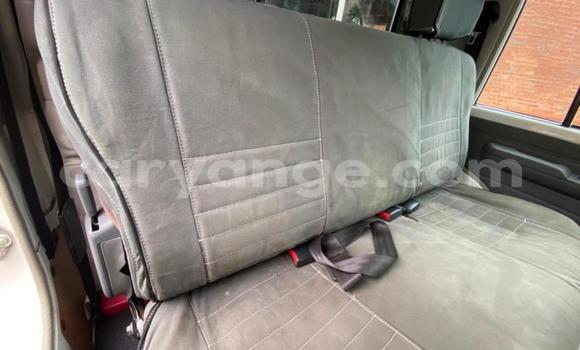 Acheter Occasion Voiture Toyota Land Cruiser Blanc à Windhoek, Namibie Acheter Occasion Voiture Toyota Land Cruiser Blanc à Windhoek, Namibie