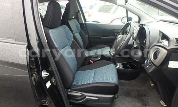 Acheter Occasion Voiture Toyota Vitz Noir à Walvis Bay, Namibie Acheter Occasion Voiture Toyota Vitz Noir à Walvis Bay, Namibie