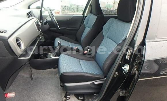 Acheter Occasion Voiture Toyota Vitz Noir à Walvis Bay, Namibie Acheter Occasion Voiture Toyota Vitz Noir à Walvis Bay, Namibie