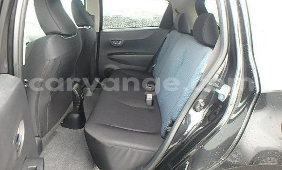 Acheter Occasion Voiture Toyota Vitz Noir à Walvis Bay, Namibie Acheter Occasion Voiture Toyota Vitz Noir à Walvis Bay, Namibie