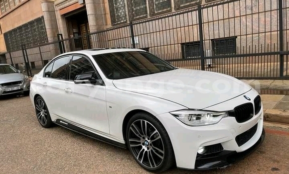 Acheter Occasion Voiture BMW 340 Blanc à Karasburg, Karas