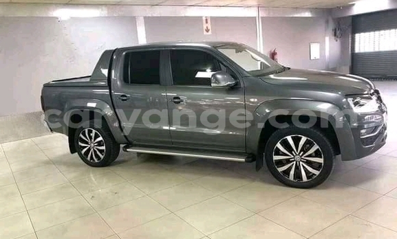 Buy Used Volkswagen Amarok Beige Car in Karasburg in Karas