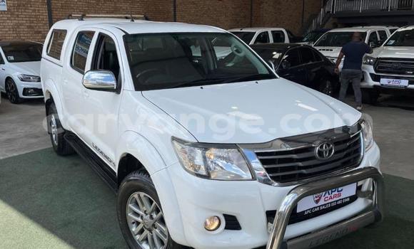 Buy Used Toyota Hilux White Car in Windhoek in Namibia Buy Used Toyota Hilux White Car in Windhoek in Namibia
