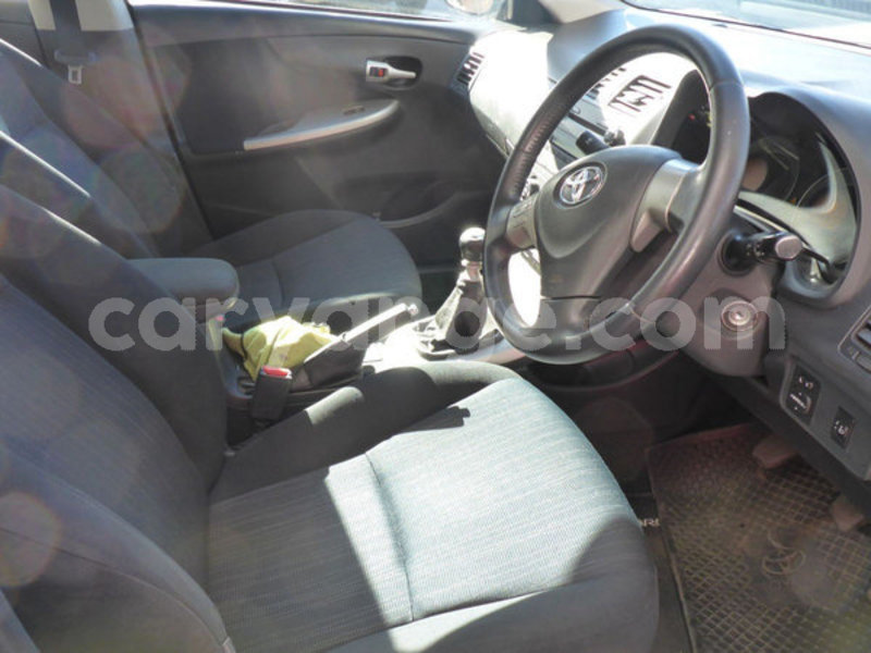 Big with watermark 2011 toyota corolla 4