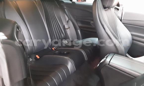 Acheter Occasion Voiture Mercedes-Benz E-Classe Noir à Karasburg, Karas Acheter Occasion Voiture Mercedes-Benz E-Classe Noir à Karasburg, Karas