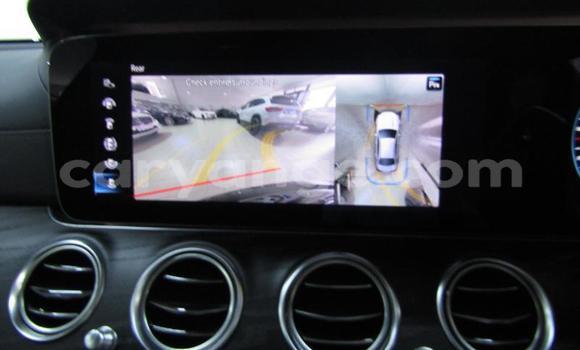 Acheter Occasion Voiture Mercedes-Benz E-Classe Noir à Karasburg, Karas Acheter Occasion Voiture Mercedes-Benz E-Classe Noir à Karasburg, Karas