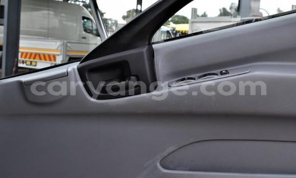 Acheter Occasion Utilitaire Hino 300 Series Blanc à Grootfontein, Namibie Acheter Occasion Utilitaire Hino 300 Series Blanc à Grootfontein, Namibie