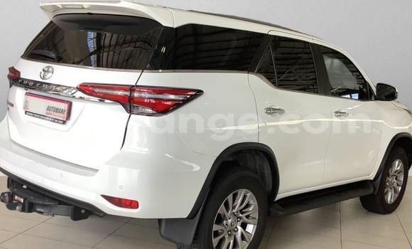 Buy Used Toyota Fortuner White Car in Grootfontein in Namibia Buy Used Toyota Fortuner White Car in Grootfontein in Namibia
