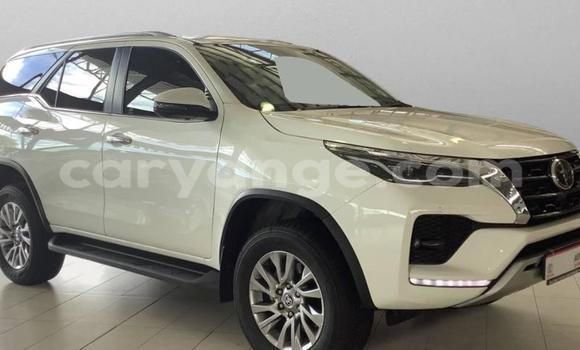 Buy Used Toyota Fortuner White Car in Grootfontein in Namibia Buy Used Toyota Fortuner White Car in Grootfontein in Namibia