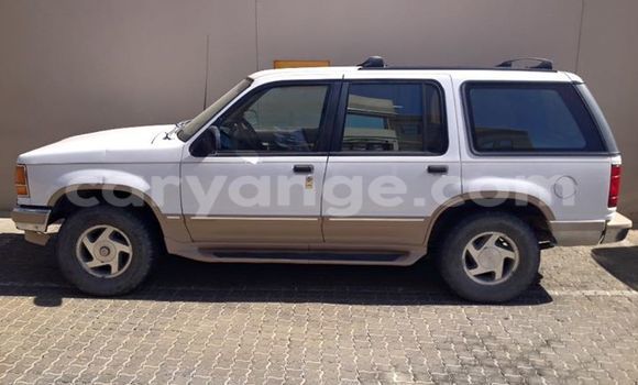 Buy Used Ford Club Wagon Black Car in Windhoek in Namibia