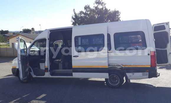 Acheter Occasion Voiture Volkswagen Transporter Blanc à Windhoek, Namibie Acheter Occasion Voiture Volkswagen Transporter Blanc à Windhoek, Namibie
