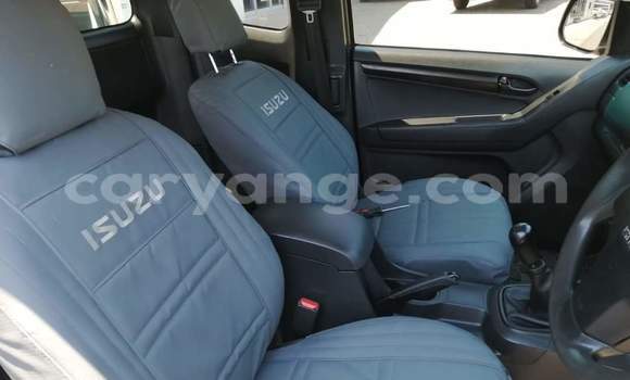 Acheter Occasion Voiture Isuzu KB Blanc à Leonardville, Omaheke Acheter Occasion Voiture Isuzu KB Blanc à Leonardville, Omaheke