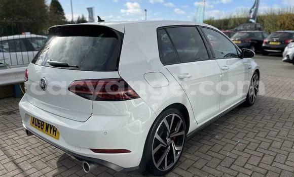 Acheter Occasion Voiture Volkswagen Golf GTI Blanc à Windhoek, Namibie Acheter Occasion Voiture Volkswagen Golf GTI Blanc à Windhoek, Namibie