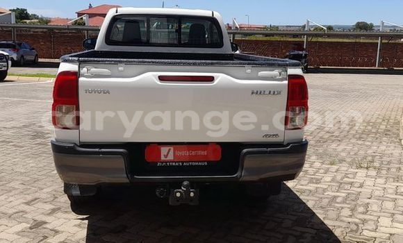 Buy Used Toyota Hilux White Car in Windhoek in Namibia Buy Used Toyota Hilux White Car in Windhoek in Namibia