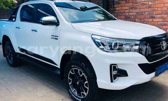 Buy Used Toyota Hilux White Car in Windhoek in Namibia Buy Used Toyota Hilux White Car in Windhoek in Namibia