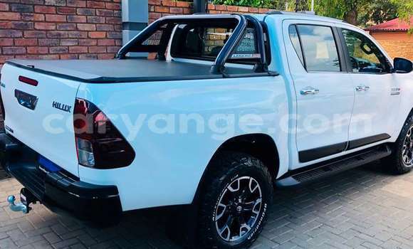 Buy Used Toyota Hilux White Car in Windhoek in Namibia Buy Used Toyota Hilux White Car in Windhoek in Namibia