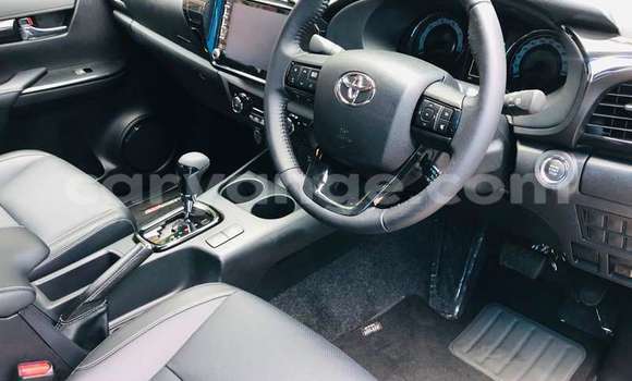 Buy Used Toyota Hilux White Car in Windhoek in Namibia Buy Used Toyota Hilux White Car in Windhoek in Namibia