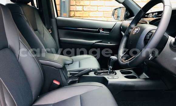 Buy Used Toyota Hilux White Car in Windhoek in Namibia Buy Used Toyota Hilux White Car in Windhoek in Namibia