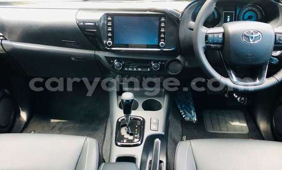 Buy Used Toyota Hilux White Car in Windhoek in Namibia Buy Used Toyota Hilux White Car in Windhoek in Namibia