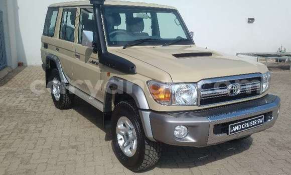 Acheter Occasion Voiture Toyota Land Cruiser Beige à Windhoek, Namibie