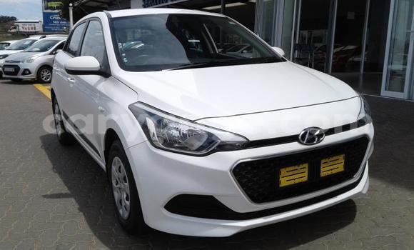 Buy Used Hyundai I20 White Car in Oshikango in Ohangwena Buy Used Hyundai I20 White Car in Oshikango in Ohangwena