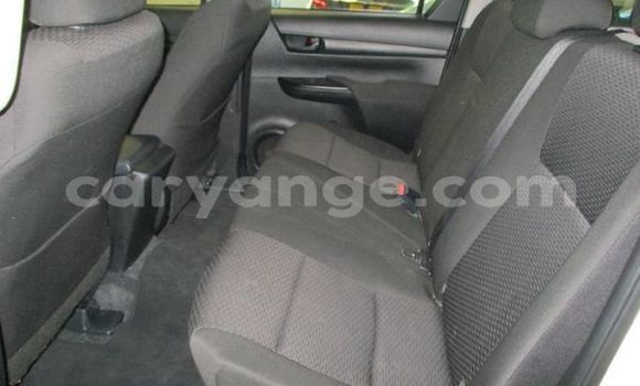 Buy Used Toyota Hilux White Car in Windhoek in Namibia Buy Used Toyota Hilux White Car in Windhoek in Namibia