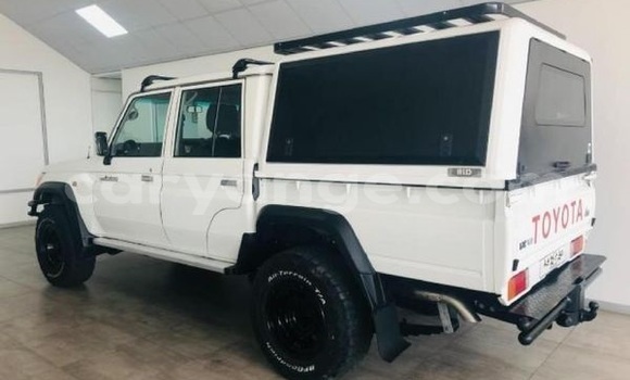 Buy Used Toyota Land Cruiser Beige Car in Windhoek in Namibia Buy Used Toyota Land Cruiser Beige Car in Windhoek in Namibia