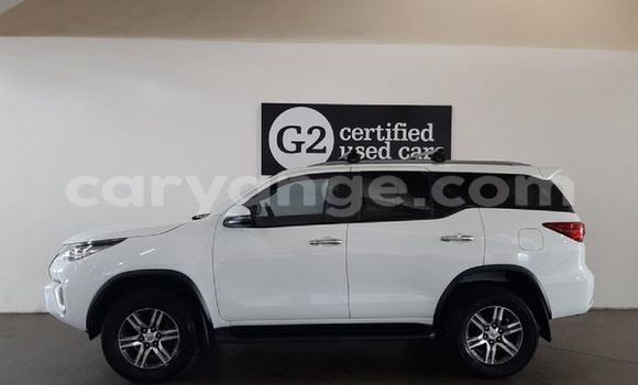 Buy Used Toyota Fortuner White Car in Windhoek in Namibia Buy Used Toyota Fortuner White Car in Windhoek in Namibia