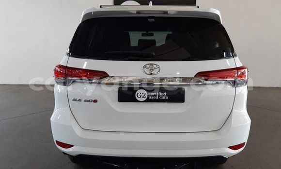 Buy Used Toyota Fortuner White Car in Windhoek in Namibia Buy Used Toyota Fortuner White Car in Windhoek in Namibia