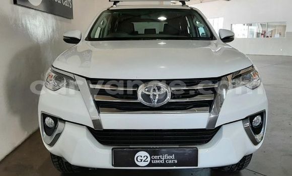 Buy Used Toyota Fortuner White Car in Windhoek in Namibia Buy Used Toyota Fortuner White Car in Windhoek in Namibia