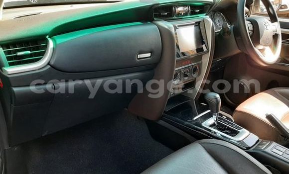 Buy Used Toyota Fortuner White Car in Windhoek in Namibia Buy Used Toyota Fortuner White Car in Windhoek in Namibia