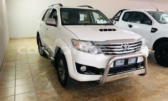 Buy Used Toyota Fortuner White Car in Windhoek in Namibia Buy Used Toyota Fortuner White Car in Windhoek in Namibia