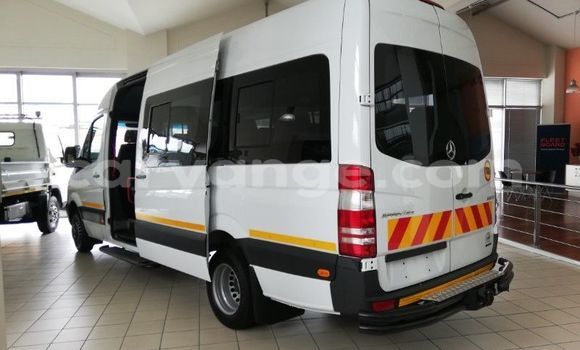 Acheter Occasion Utilitaire Mercedes‒Benz MB100 Blanc à Karasburg, Karas Acheter Occasion Utilitaire Mercedes‒Benz MB100 Blanc à Karasburg, Karas