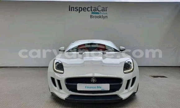 Acheter Occasion Voiture Jaguar F-Type Blanc à Windhoek, Namibie Acheter Occasion Voiture Jaguar F-Type Blanc à Windhoek, Namibie