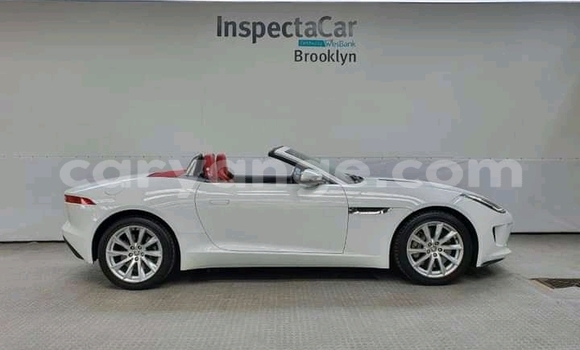 Acheter Occasion Voiture Jaguar F-Type Blanc à Windhoek, Namibie Acheter Occasion Voiture Jaguar F-Type Blanc à Windhoek, Namibie