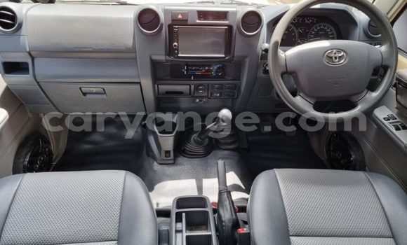 Buy Used Toyota Land Cruiser Beige Car in Windhoek in Namibia Buy Used Toyota Land Cruiser Beige Car in Windhoek in Namibia