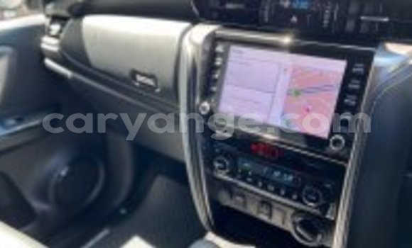 Acheter Occasion Voiture Toyota Fortuner Gris à Windhoek, Namibie Acheter Occasion Voiture Toyota Fortuner Gris à Windhoek, Namibie