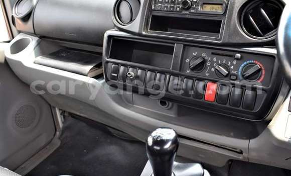 Acheter Occasion Utilitaire Hyundai Chorus Blanc à Windhoek, Namibie Acheter Occasion Utilitaire Hyundai Chorus Blanc à Windhoek, Namibie