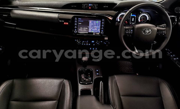 Acheter Occasion Voiture Toyota Hilux Blanc à Windhoek, Namibie Acheter Occasion Voiture Toyota Hilux Blanc à Windhoek, Namibie