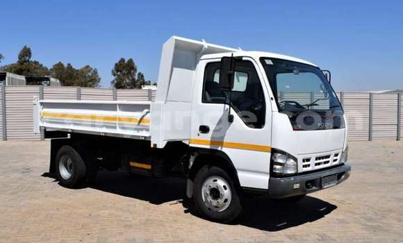 Acheter Occasion Utilitaire Isuzu FTR 850 Blanc à Windhoek, Namibie