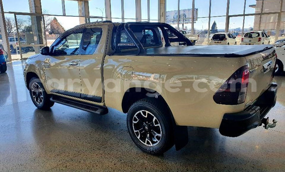Buy Used Toyota Hilux Beige Car in Windhoek in Namibia Buy Used Toyota Hilux Beige Car in Windhoek in Namibia