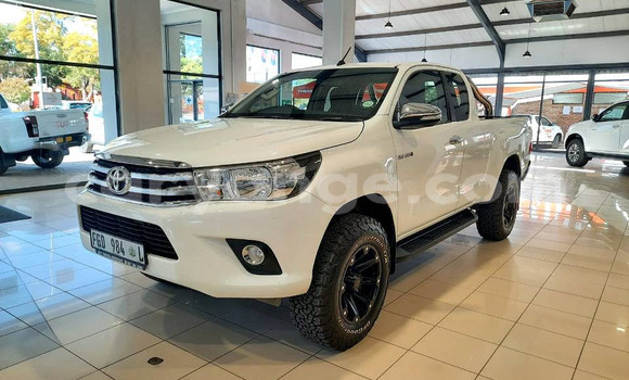 Buy Used Toyota Hilux White Car in Katima Mulilo in Caprivi Buy Used Toyota Hilux White Car in Katima Mulilo in Caprivi
