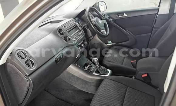 Buy Used Volkswagen Tiguan Brown Car in Katima Mulilo in Caprivi Buy Used Volkswagen Tiguan Brown Car in Katima Mulilo in Caprivi
