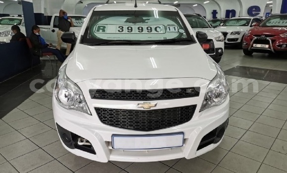 Buy Used Chevrolet Corsa White Car in Windhoek in Namibia