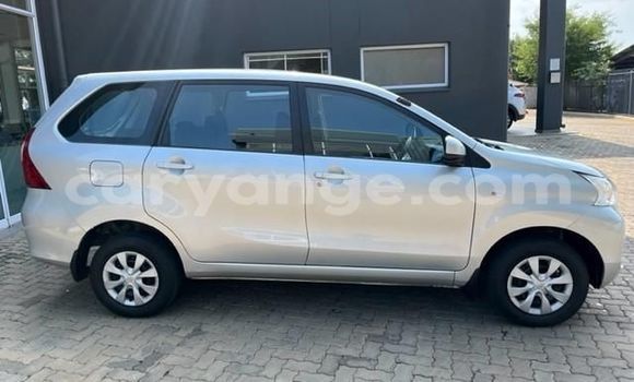 Acheter Occasion Voiture Toyota Avanza Gris à Windhoek, Namibie Acheter Occasion Voiture Toyota Avanza Gris à Windhoek, Namibie